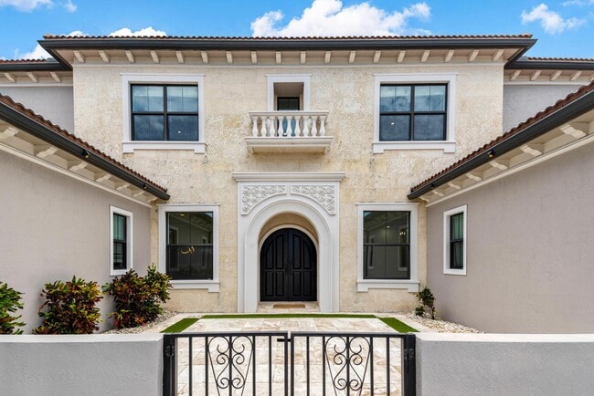Building Photo - 9065 Watercrest Cir E