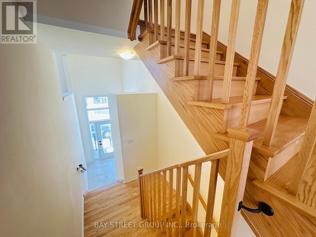 Building Photo - 27 Tay Ln