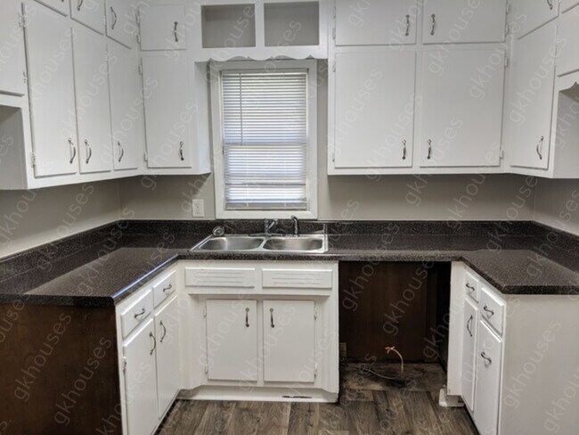 Foto del edificio - 2316 3rd St NE