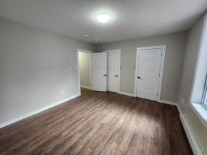 Building Photo - 24 Paddock St