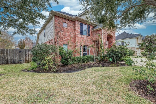 Building Photo - 28506 Woodlark Dr