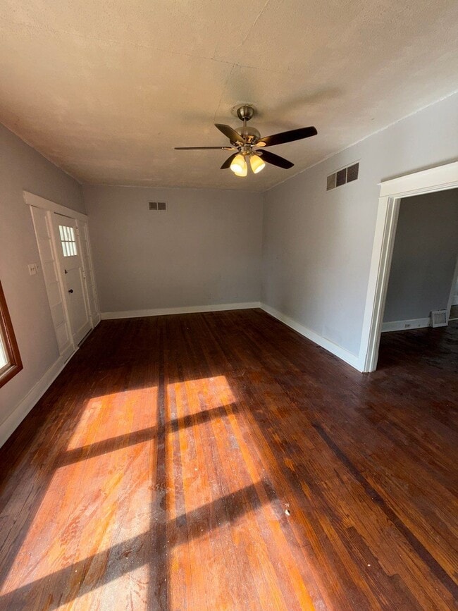 Building Photo - 201 Carbaugh Ave