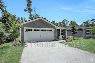Building Photo - 6436 Hughes St