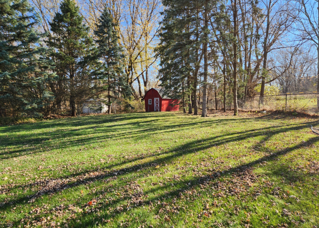 Building Photo - 5354 Woodfield Ave