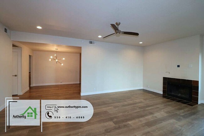 Building Photo - 488 Ridgecrest trail #132 | Beautiful cond...