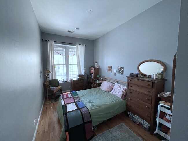 Bedroom 1 - 1502 W 18th St