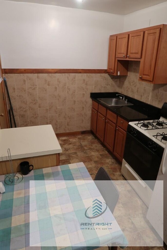 Foto del edificio - 5039 N Springfield Ave