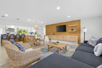 Building Photo - 1377 Sand Castle Rd