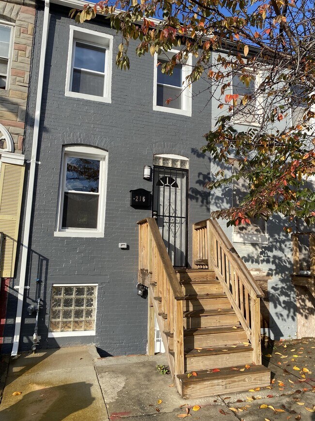 216 S Carey St, Baltimore, MD 21223 House Rental in Baltimore, MD