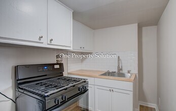 Building Photo - 2561 Harrison St