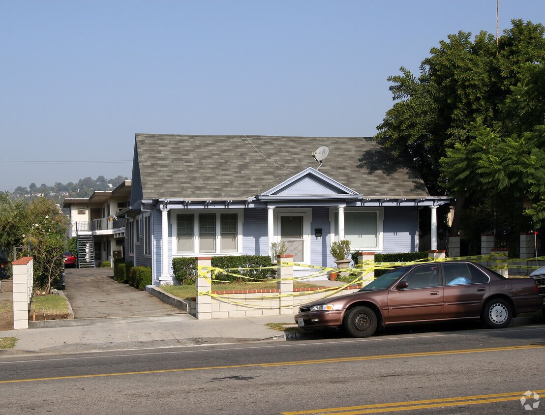 Building Photo - 4219-4221 Griffin Ave