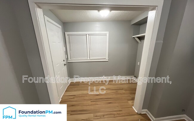 Building Photo - 1351 McMillan St