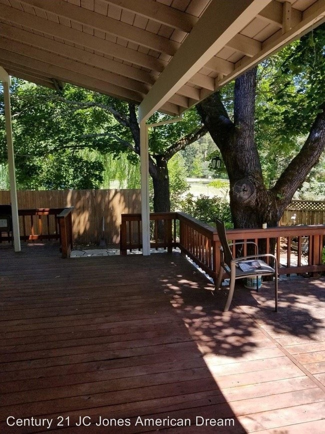 Building Photo - 4 br, 2 bath House - 1211 SW Ironwood Dr.