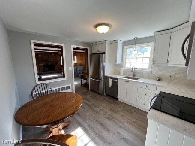 Building Photo - 3 br, 2.5 bath House - 34 Wakeley Rd