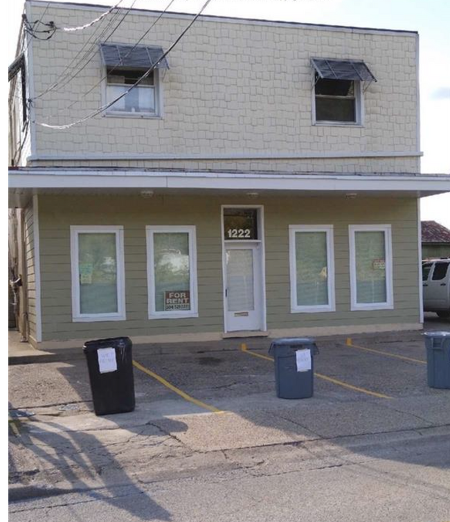 Building Photo - 1222 Main Ave