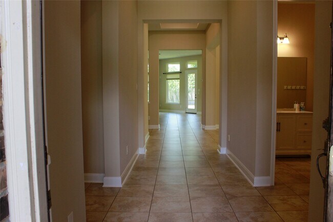 Foto del edificio - 8727 Stoney Brook Ln
