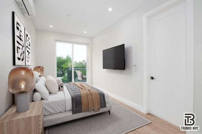 Building Photo - 2 bedroom in Brooklyn NY 11206