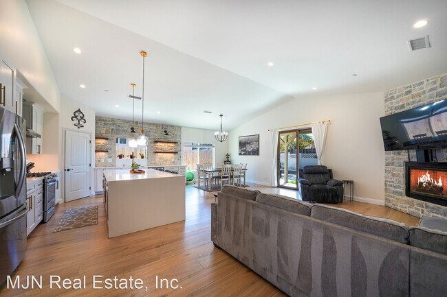 Foto del edificio - 4 br, 2 bath House - 914 Passion Place