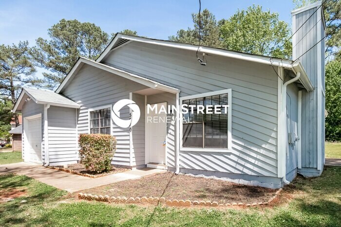 Primary Photo - 3 Bedroom Pet-Friendly Home in Morrow, GA ...