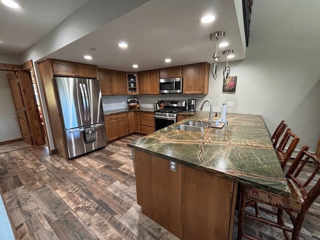 Building Photo - Beautiful Lake Tahoe 3 bedroom condo!