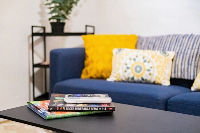 Foto del edificio - 170 E 100 N