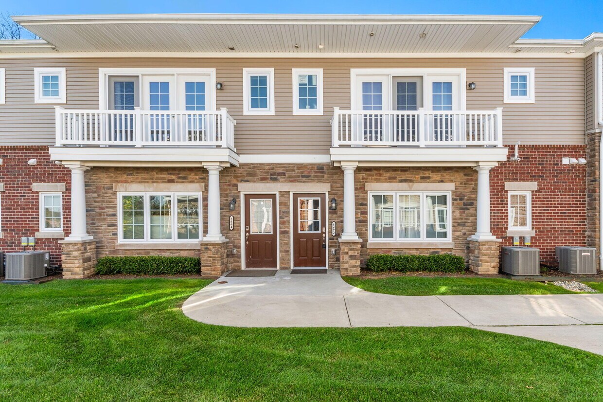 Primary Photo - 5672 Arbor Chase Dr