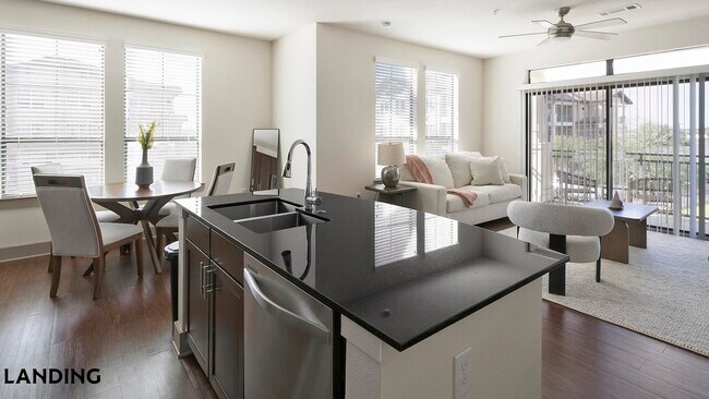 Foto del edificio - 21201 Emerald Mist Pkwy