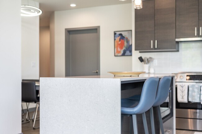 Foto del edificio - JADE Residences