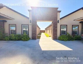 Building Photo - 3716 Valeria St