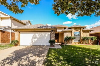 Building Photo - 8705 Elbe Trail