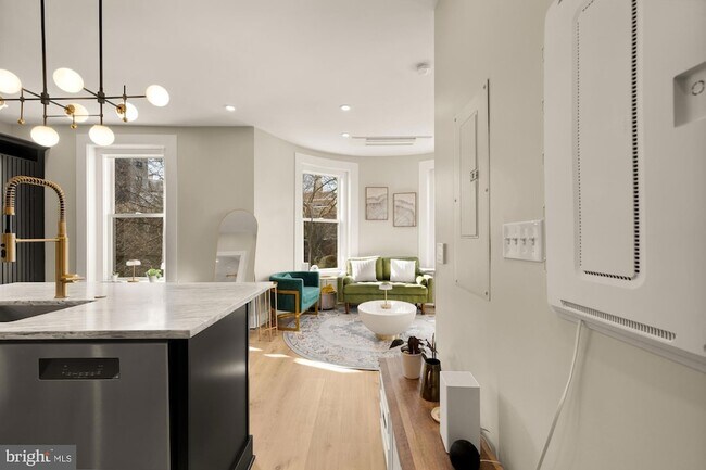 Building Photo - 1634 S Street NW Unit 5