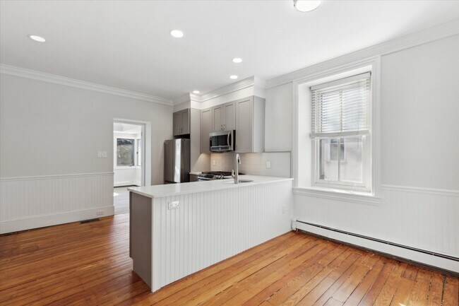 Foto del edificio - 75 W Ashland St