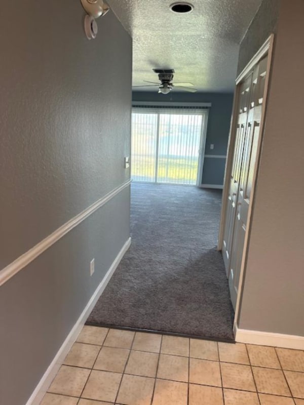 Foto del edificio - 242 Dawn Ct