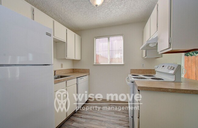 Foto del edificio - 2415 E 30th St