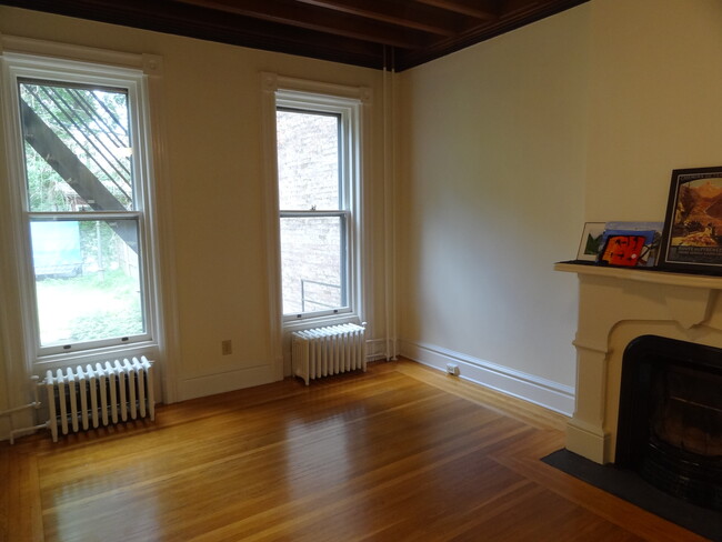 bedroom - 451 State St
