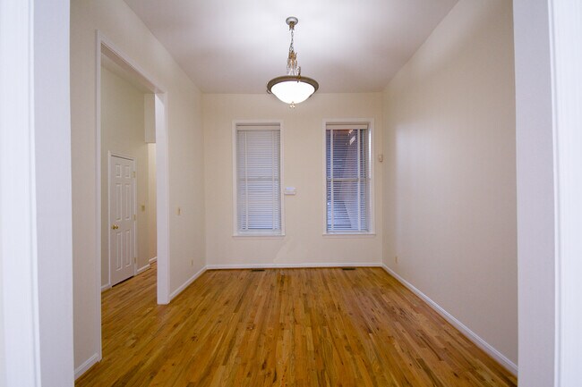 Building Photo - 1325 R St NW