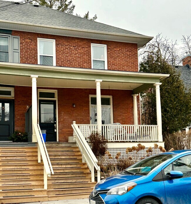 Building Photo - 48 Brown St
