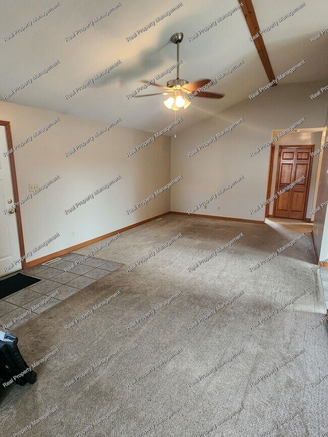 503 Wabash Ave, Chesterton, IN 46304 House Rental in Chesterton, IN