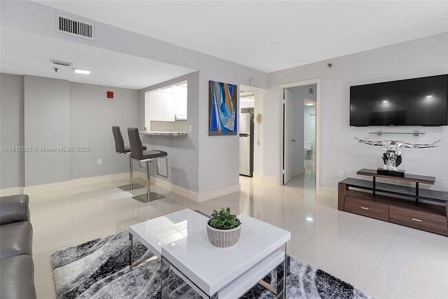 Foto del edificio - 5249 NW 7th St