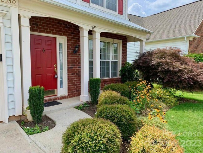 Photo - 2530 Stirrup Ridge Ln House