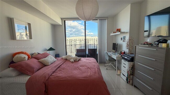 Foto del edificio - 5252 NW 85th Ave