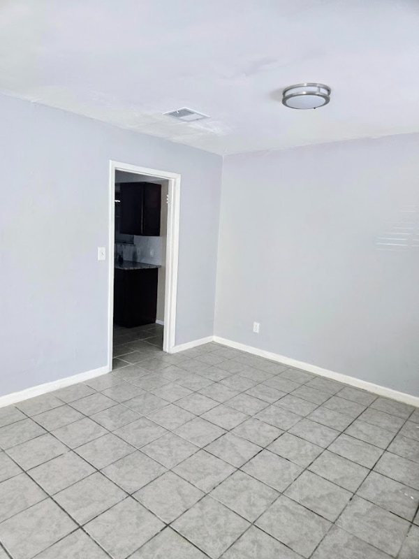 Building Photo - 10024 Neuens Rd