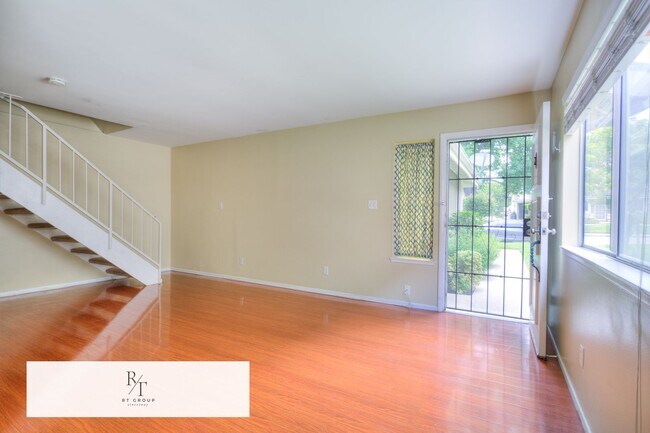 Foto del edificio - 2 Bed | 1 Bath Condo in the Desirable Villa La Verne Community