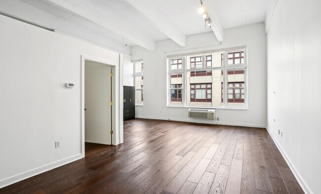 Foto del edificio - 1500 Hudson St