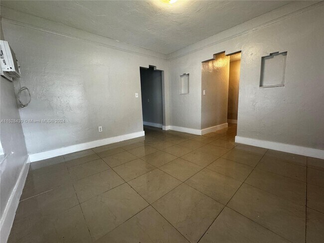 Building Photo - 1111 NW 77th St