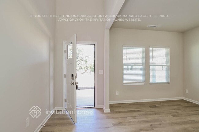 Building Photo - 2202 Cherry Crk Rd