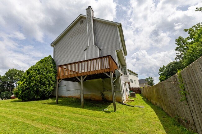 Building Photo - 2432 Pendergrass Ln