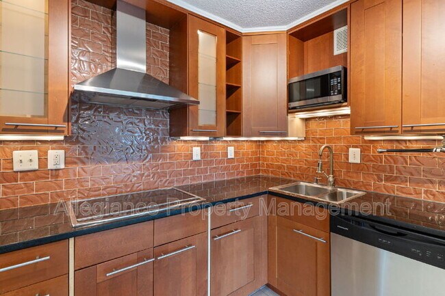 Foto del edificio - 203 Yoakum Pkwy