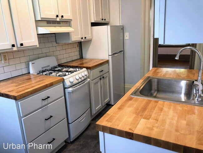 Building Photo - 616 Kellogg St SE