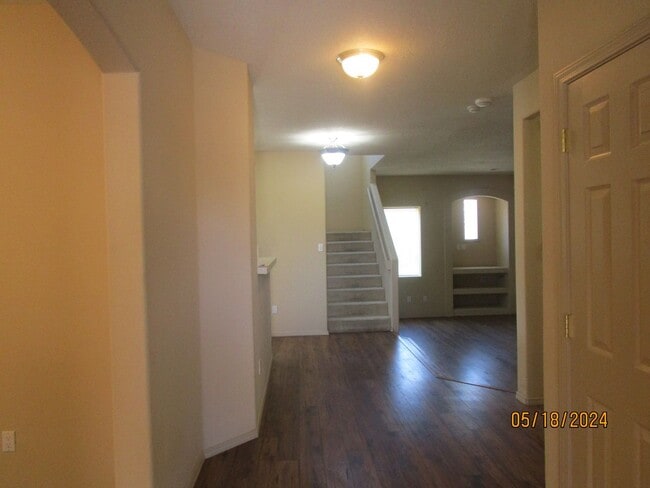 Building Photo - NW Oxbow Park 4 Bedroom 2 1/2 bath 2612SF